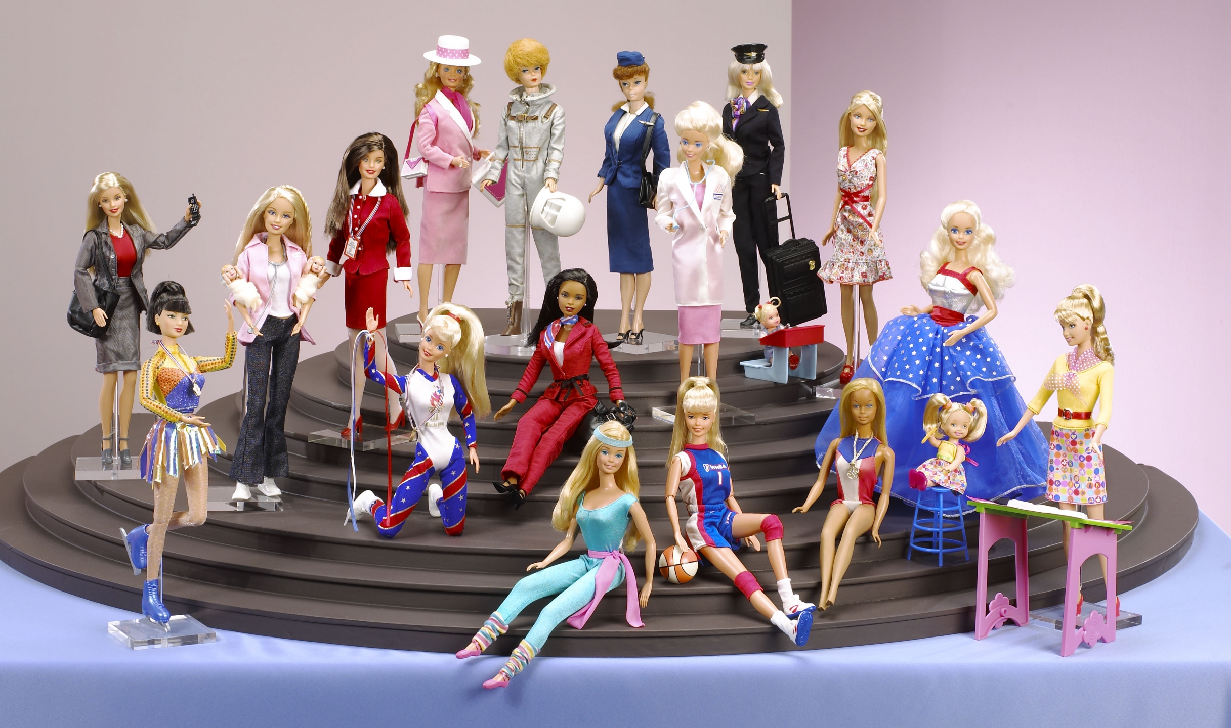 I 60 anni di Barbie - Voce: notizie di Attualità, Cultura, Sociale, Sanità e  Sport per la città di Carpi