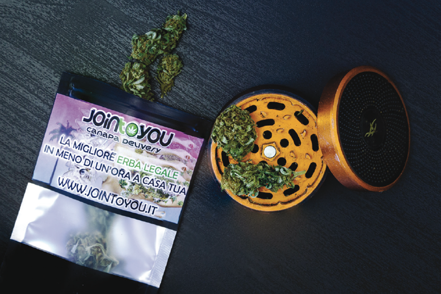 Tubo di metallo dorato 70mm - JoinToYou - Delivery Cannabis Legale